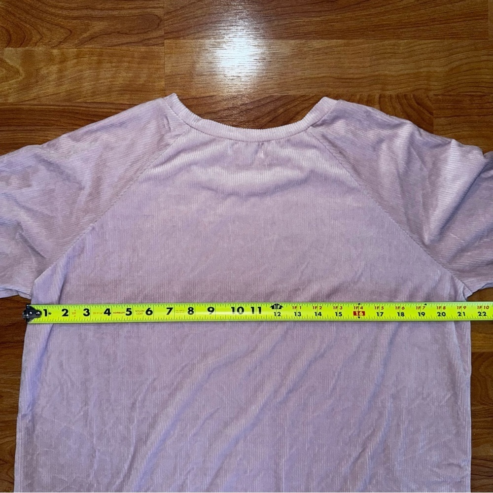 Hurley Cropped  Corduroy Long Sleeve T-Shirt Pullover Top Pink Women’s Medium - Picture 11 of 16